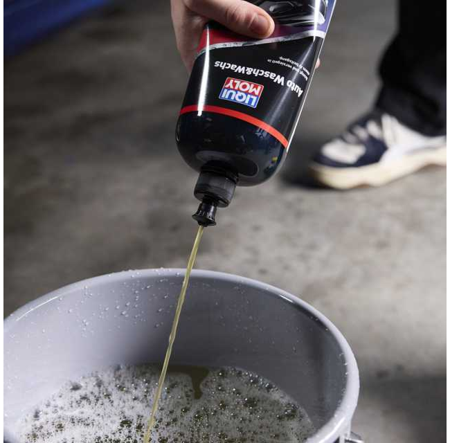 Wash & Wax | LIQUI MOLY