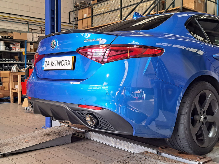 Alfa Romeo Giulia Veloce - Rear silencer delete + Tips