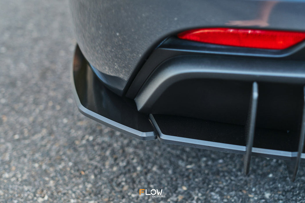 Falcon FGX Rear Spats (GLOSS; Pair)-Flow Designs