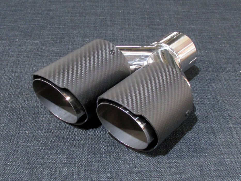 ZTT076R - Twin 3.5inch Round tailpipe - Slash cut - Carbon - R/H