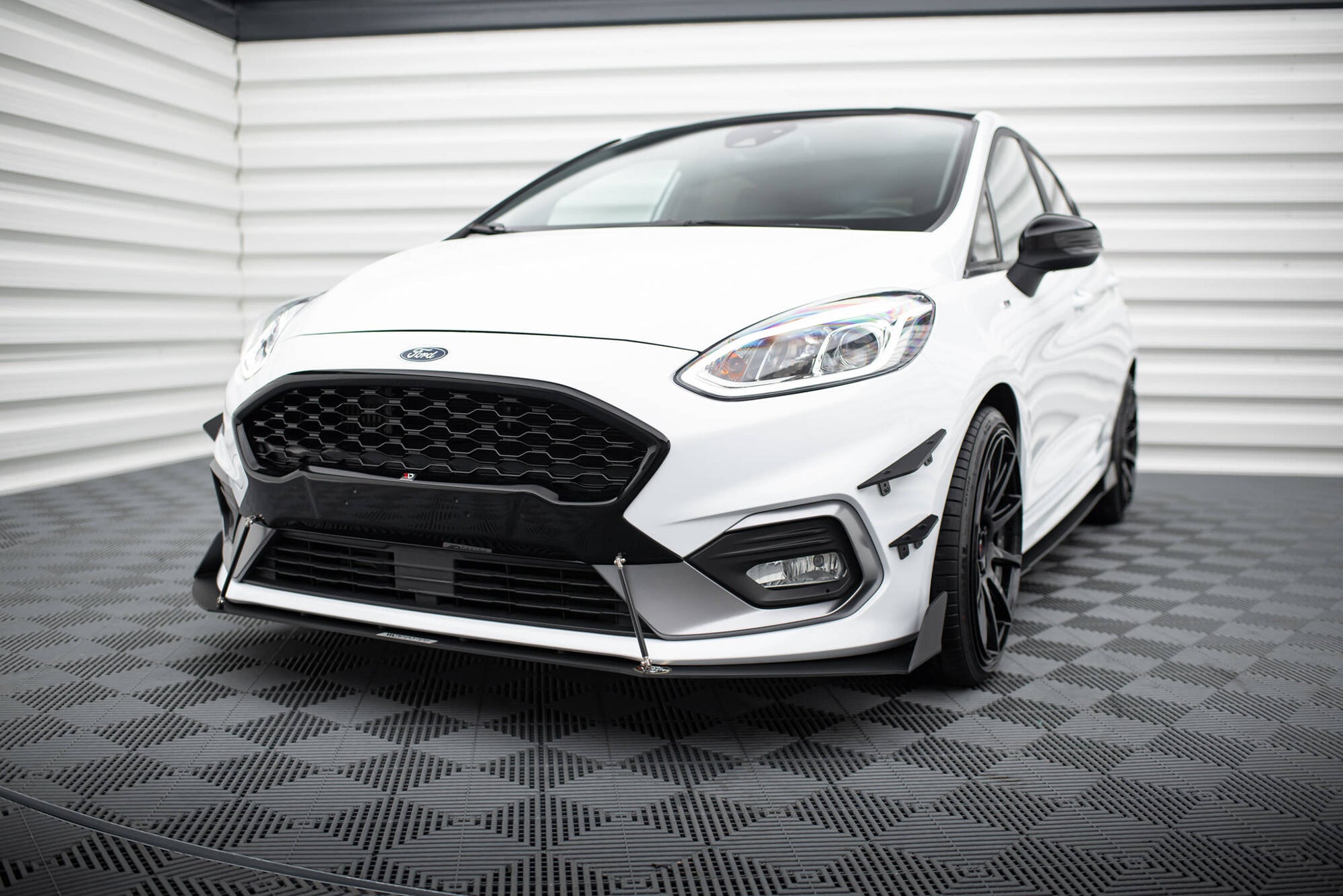 Front Racing Splitter V.1 Ford Fiesta Mk8 ST / ST-Line — Harrys Euro