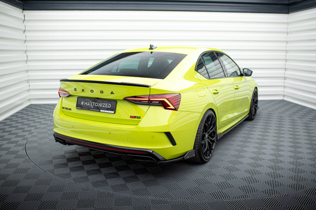 Rear Side Splitters V.2 + Flaps Skoda Octavia RS Combi / Liftback Mk4 / Mk4 Facelift