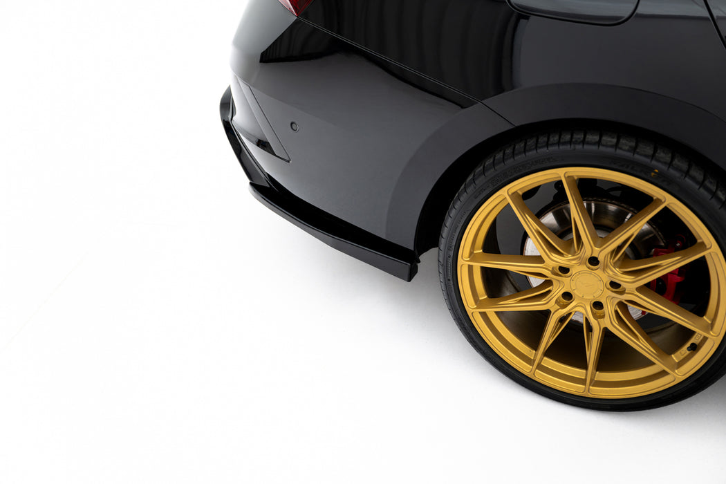 Rear Side Splitters V.4 Skoda Octavia RS Mk4