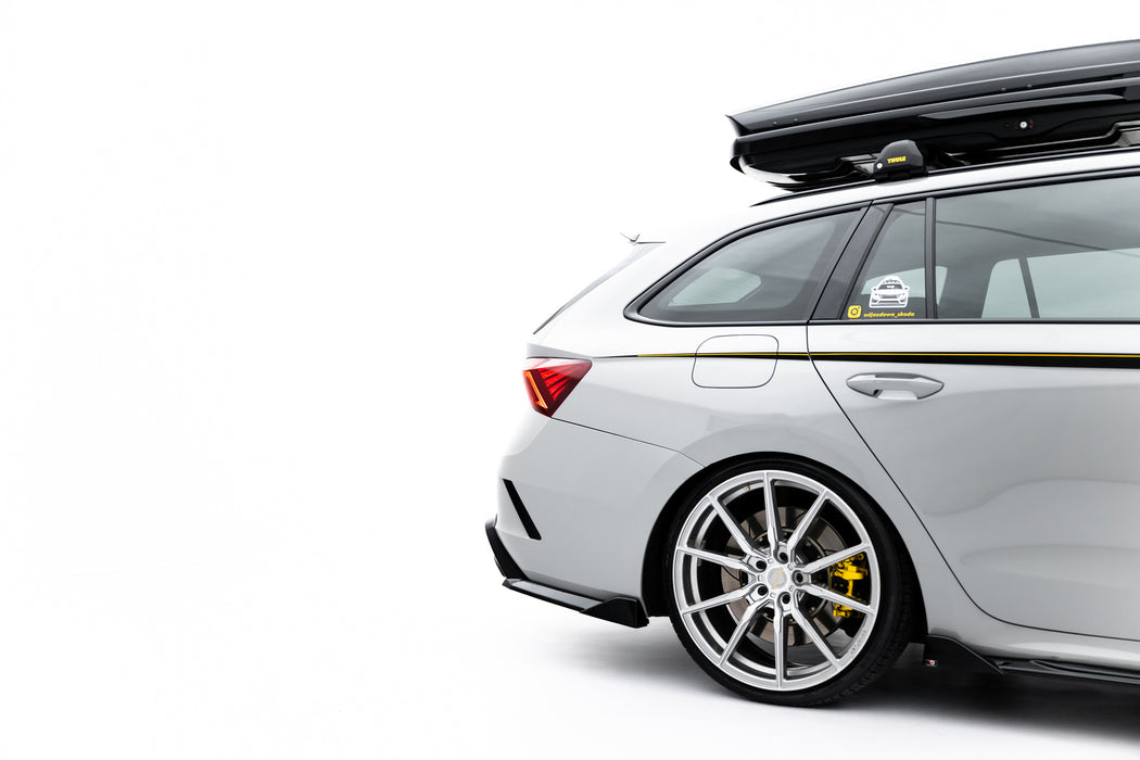 Rear Side Splitters V.8 Skoda Octavia RS Liftback / Combi Mk4 Facelift
