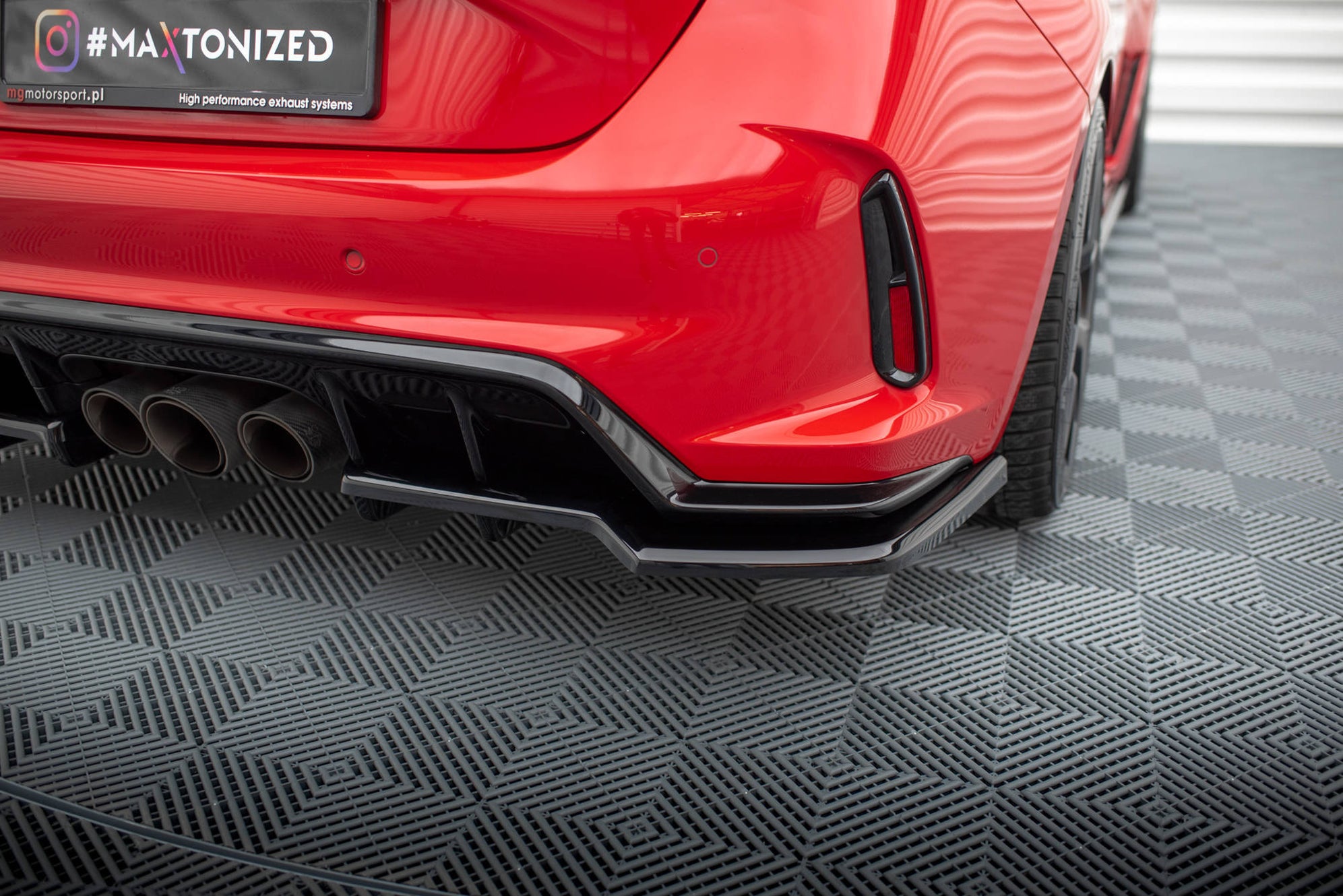 Rear Splitter (with vertical bars) V.1 Honda Civic Type-R Mk 11 ...
