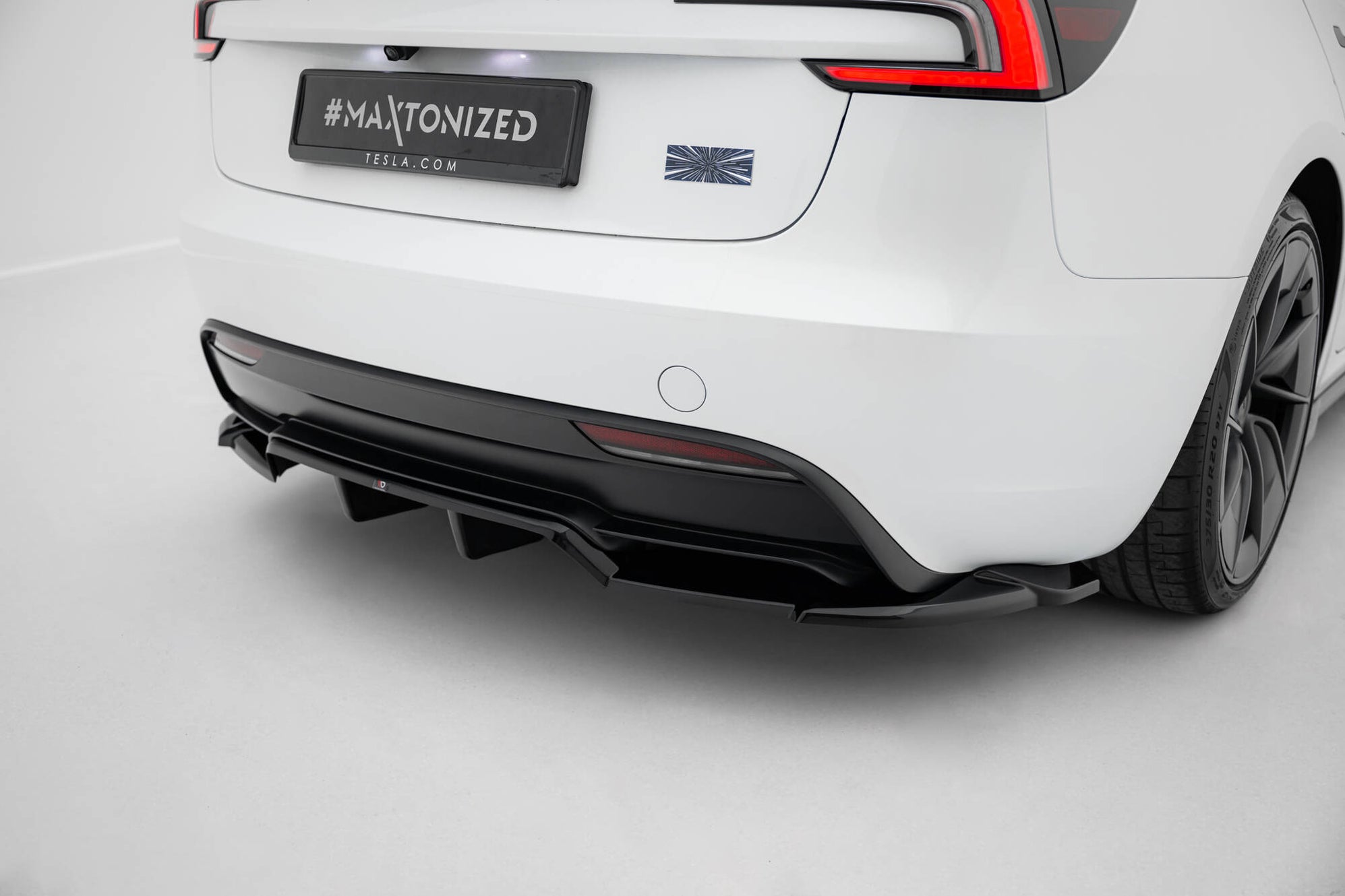 Rear Splitter (with vertical bars) V.2 Tesla Model 3 Performance Mk1 F ...