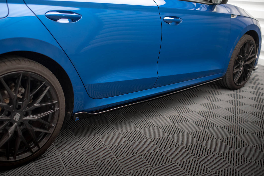 Side Skirts Diffusers V.1 Skoda Octavia Mk4