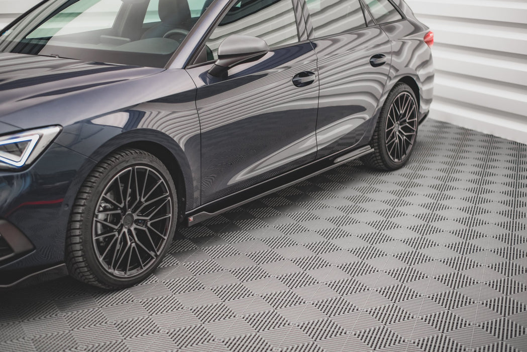 Side Skirts Diffusers V.2 Seat Leon FR ST / Hatchback Mk4 / Cupra Leon ST / Hatchback Mk1 / Mk1 Facelift