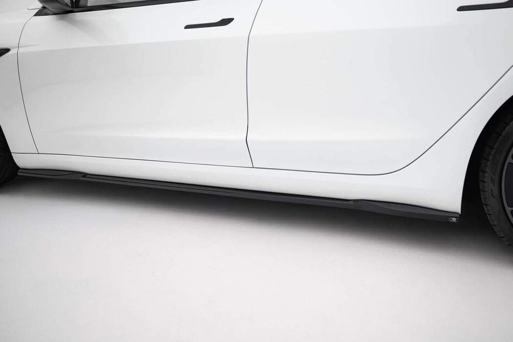 Side Skirts Diffusers V.2 Tesla Model 3 Mk1 / Mk1 Facelift