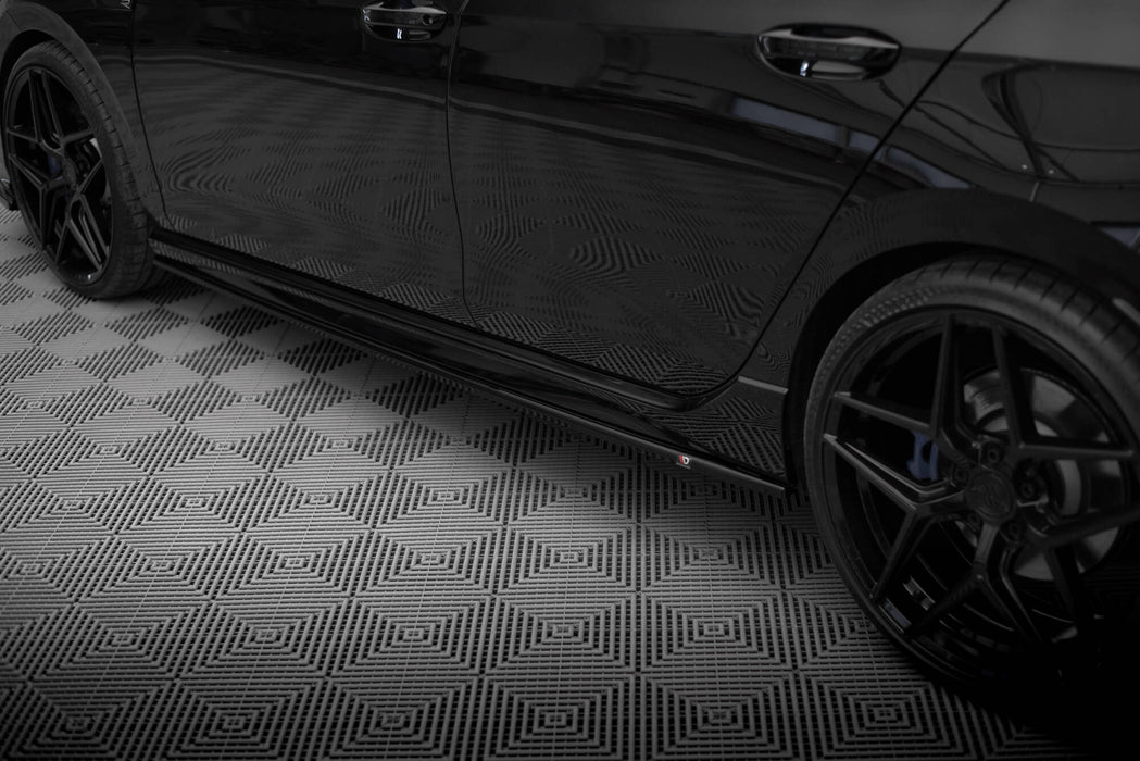 Side Skirts Diffusers V.3 Volkswagen Golf R Hatchback Mk8 - Harrys Euro