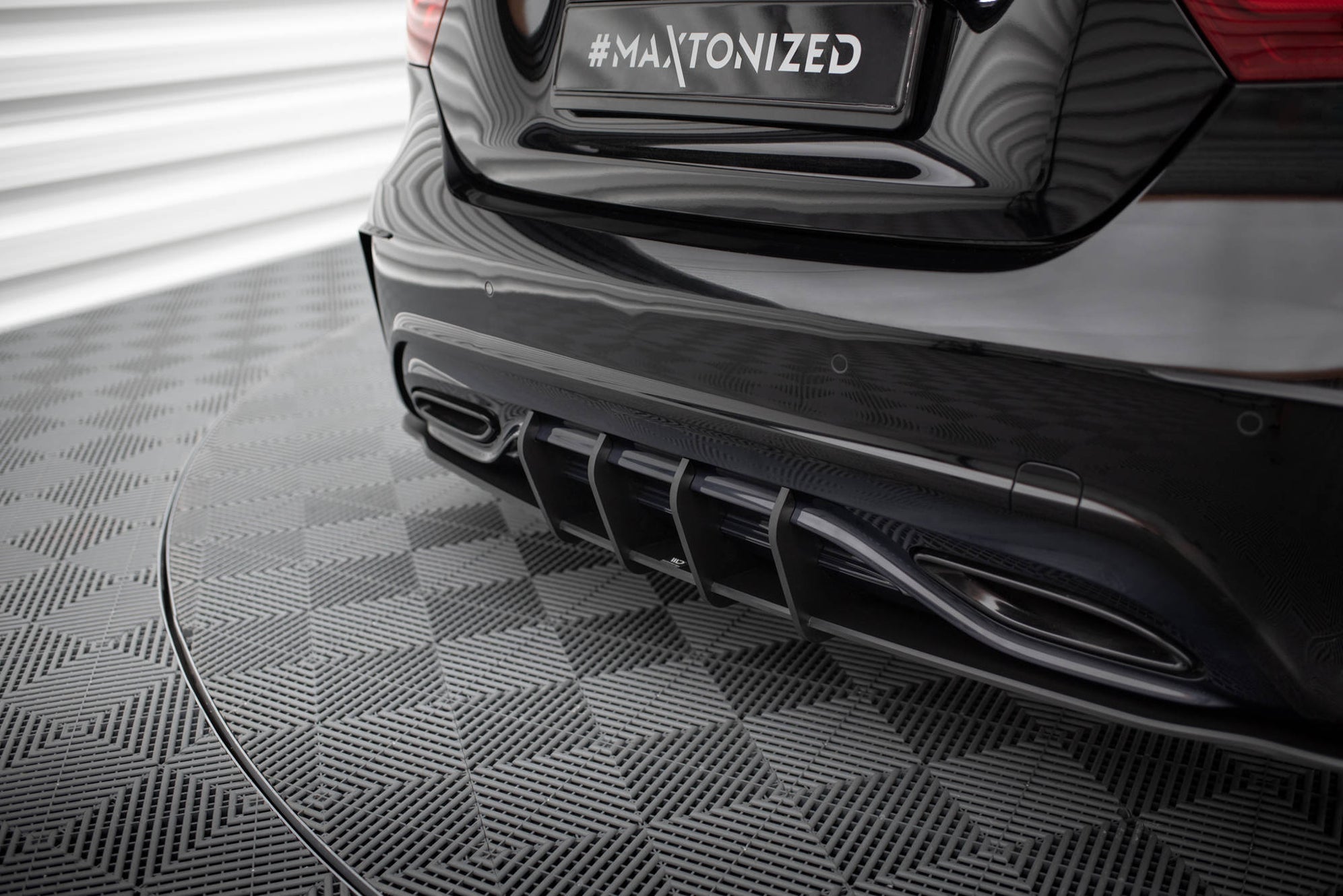 Street Pro Rear Diffuser Mercedes-Benz A AMG-Line W176 Facelift ...