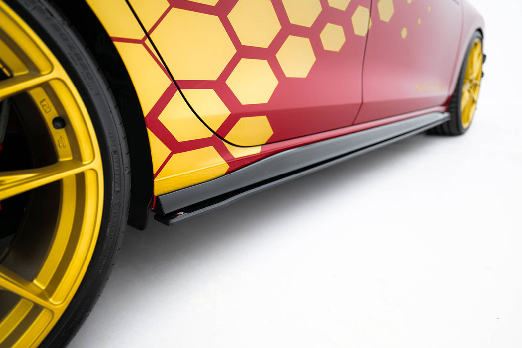 Street Pro Side Skirts Diffusers Volkswagen Golf GTI / GTE / GTI Clubsport / R-Line Mk8