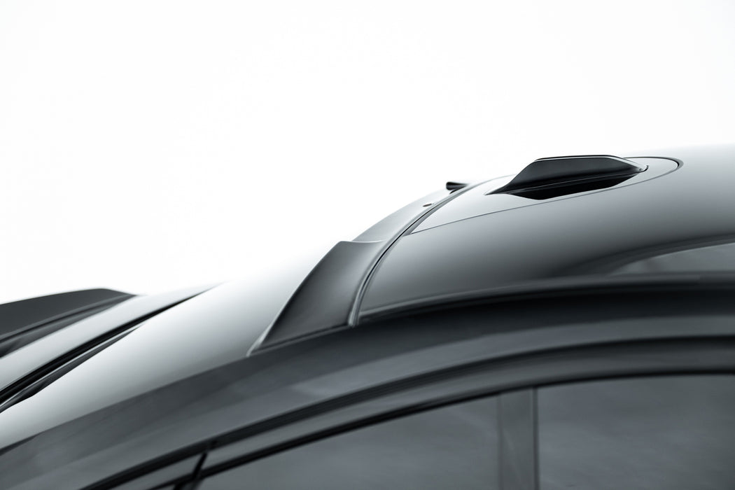 The extension of the rear window BMW 5 / i5 M-Pack Sedan G60