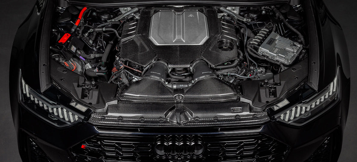 Eventuri - Audi C8 RS6 / RS7 Audi C8 RS6 RS7 Black Carbon Engine Cover Gloss